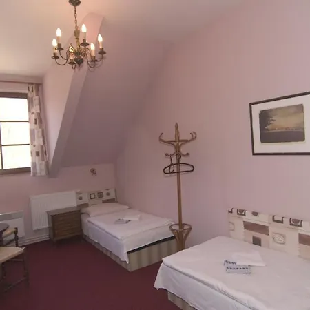 Hotel Pivovarsky Dvur Zvikov 3*